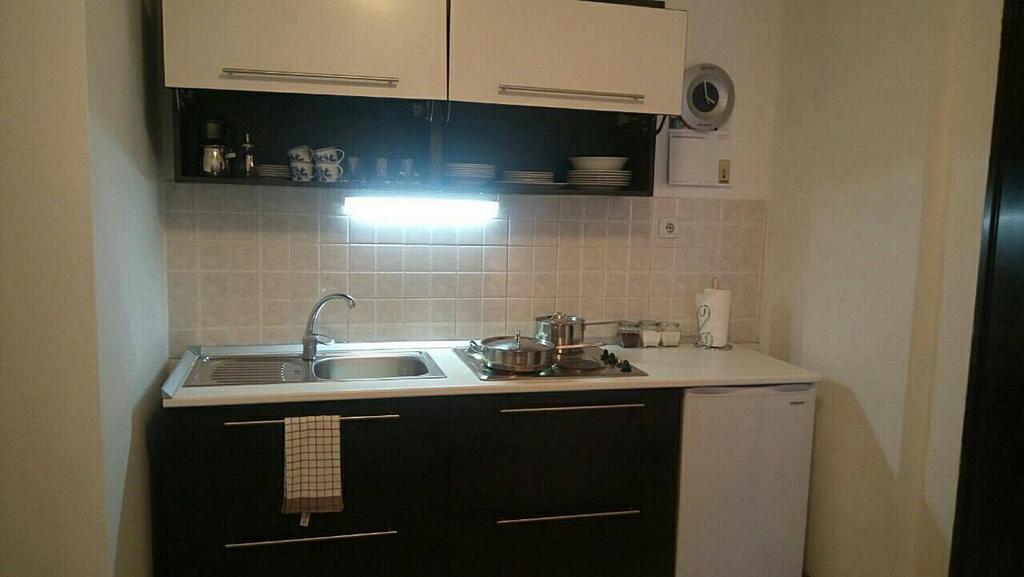 Apartment Zindan Белград Экстерьер фото